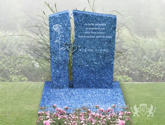 Blauw labrador granieten grafsteen met harten in het midden