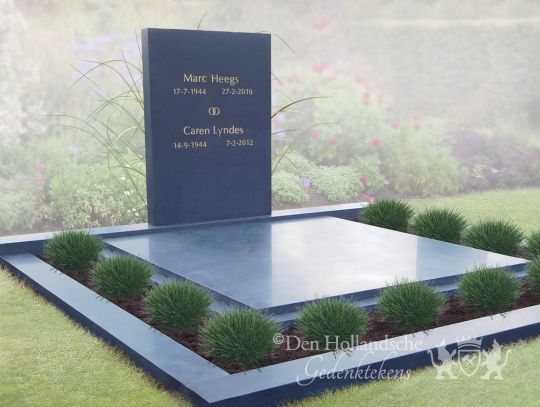 Dubbele grafmonumenten